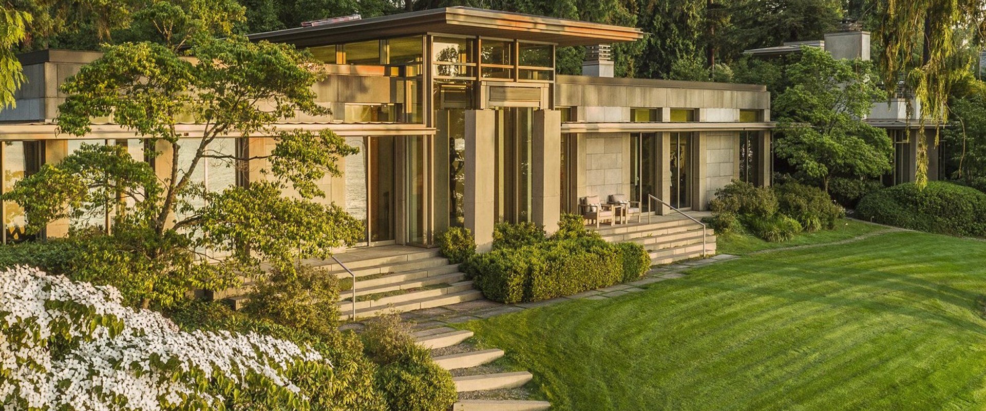 The Truth Behind Jeff Bezos' $63 Million Washington House Sale