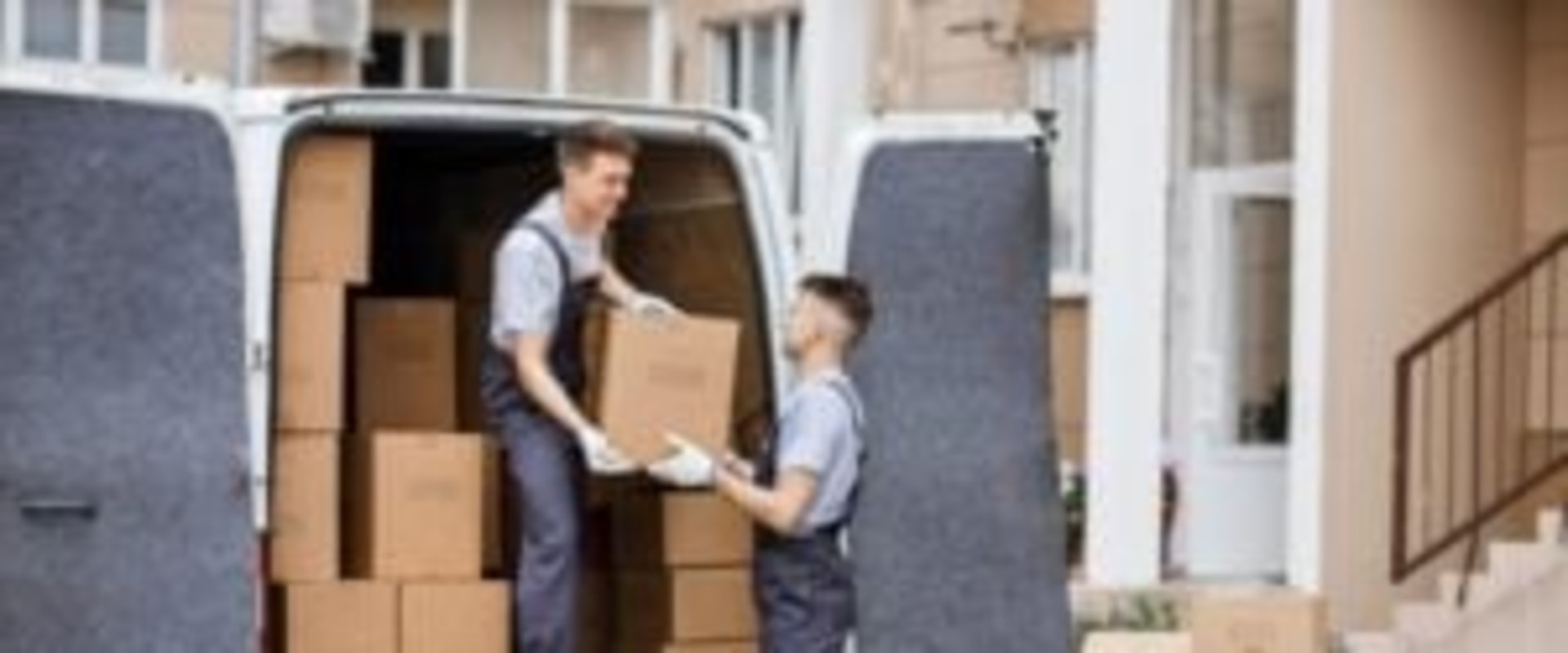 Finding the Most Affordable Days to Hire Movers